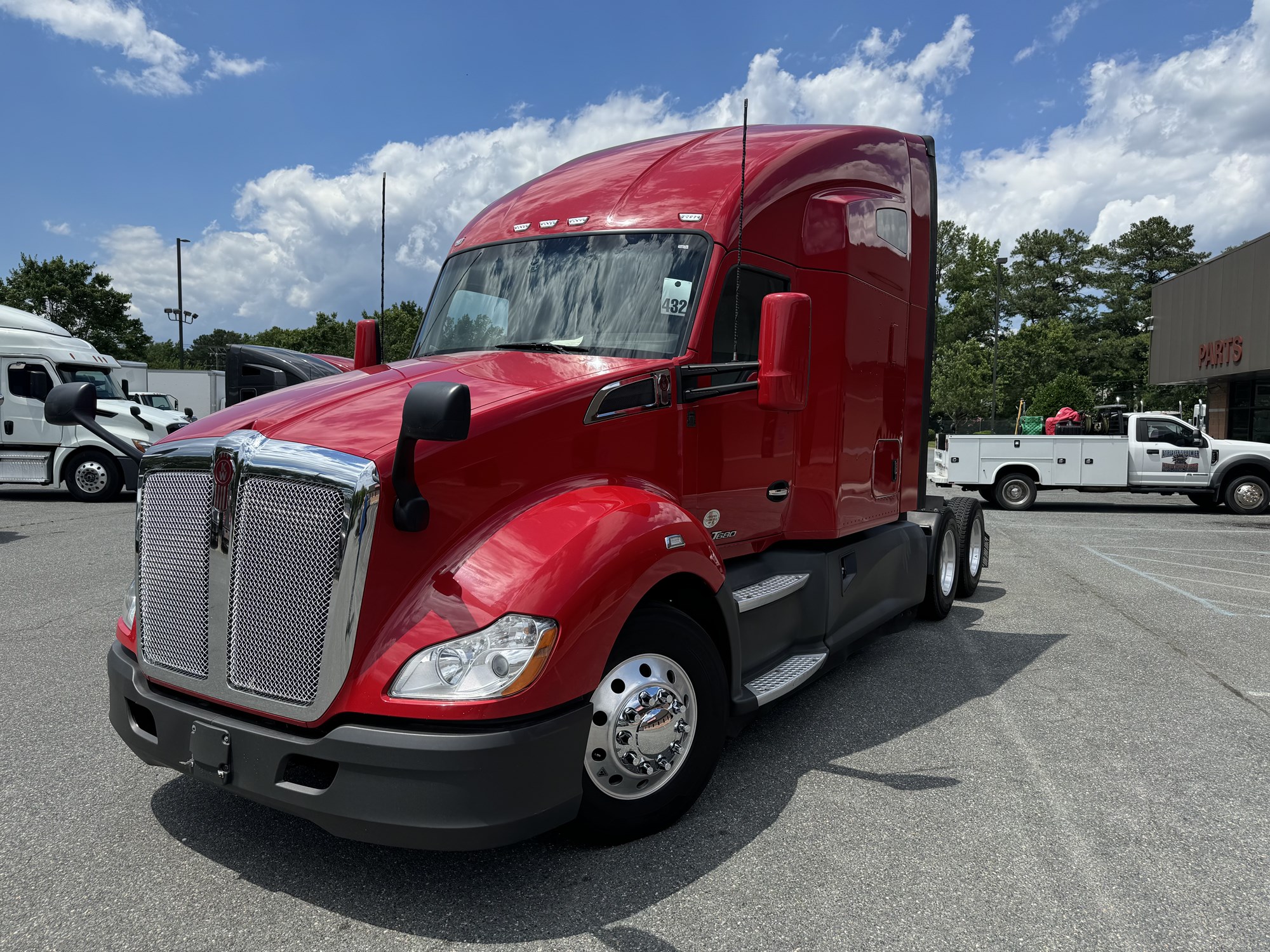 2020 Kenworth T680 - image 1 of 6