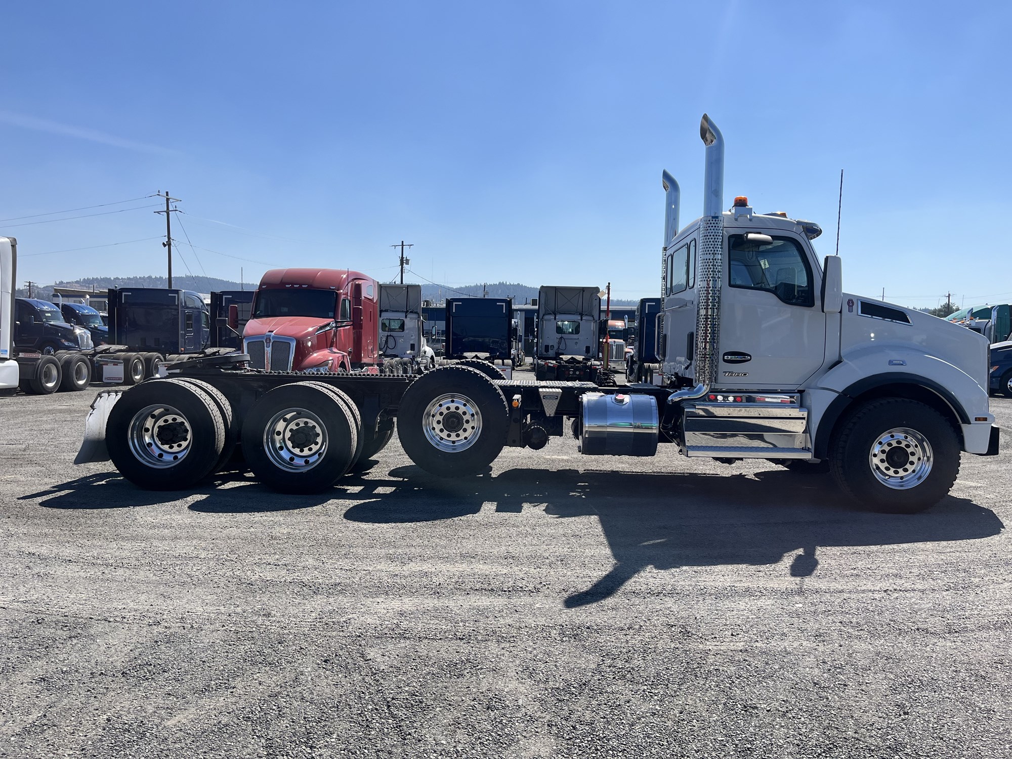 2025 Kenworth T880 - image 5 of 5