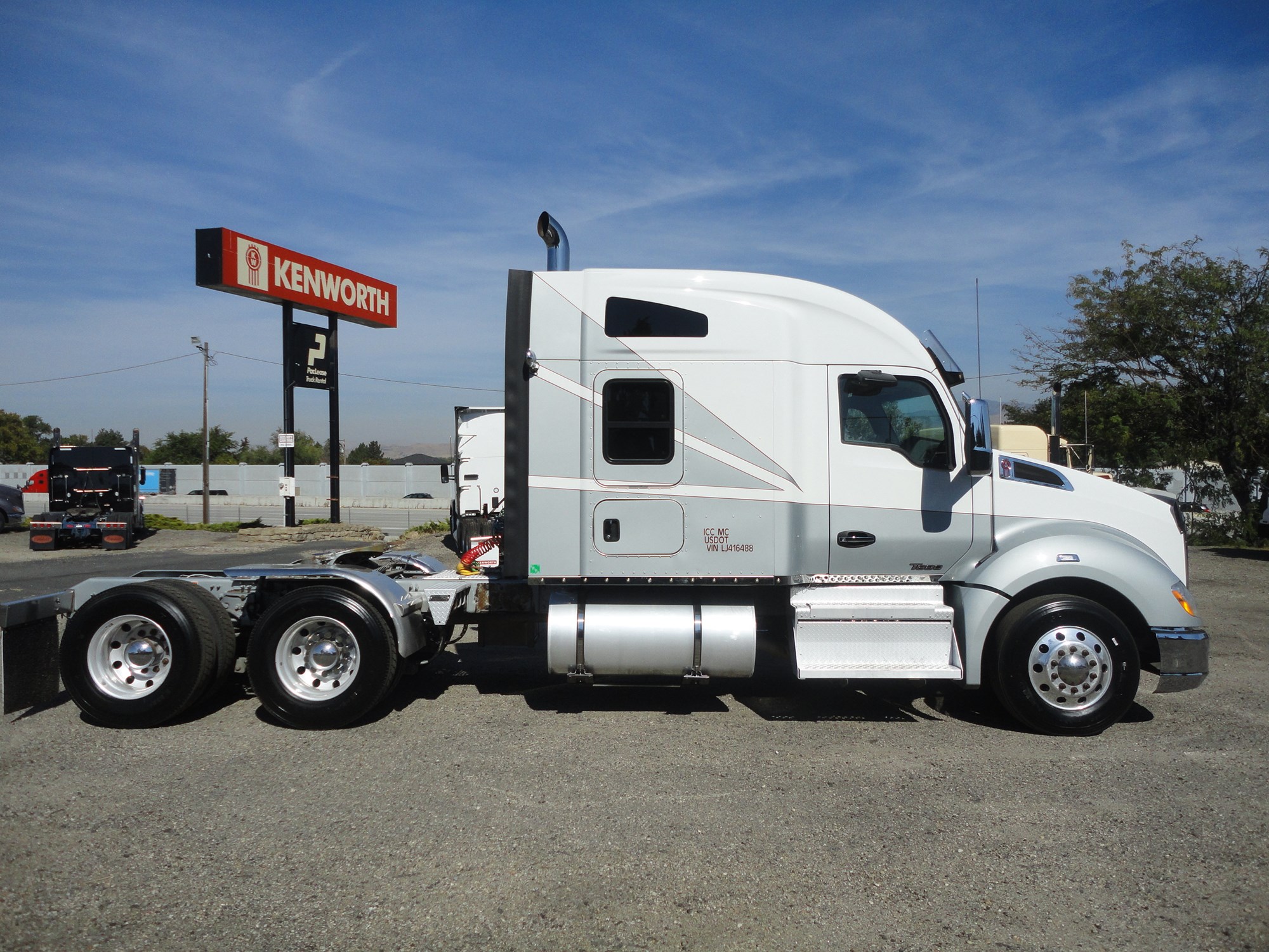 2020 Kenworth T680 - image 6 of 6