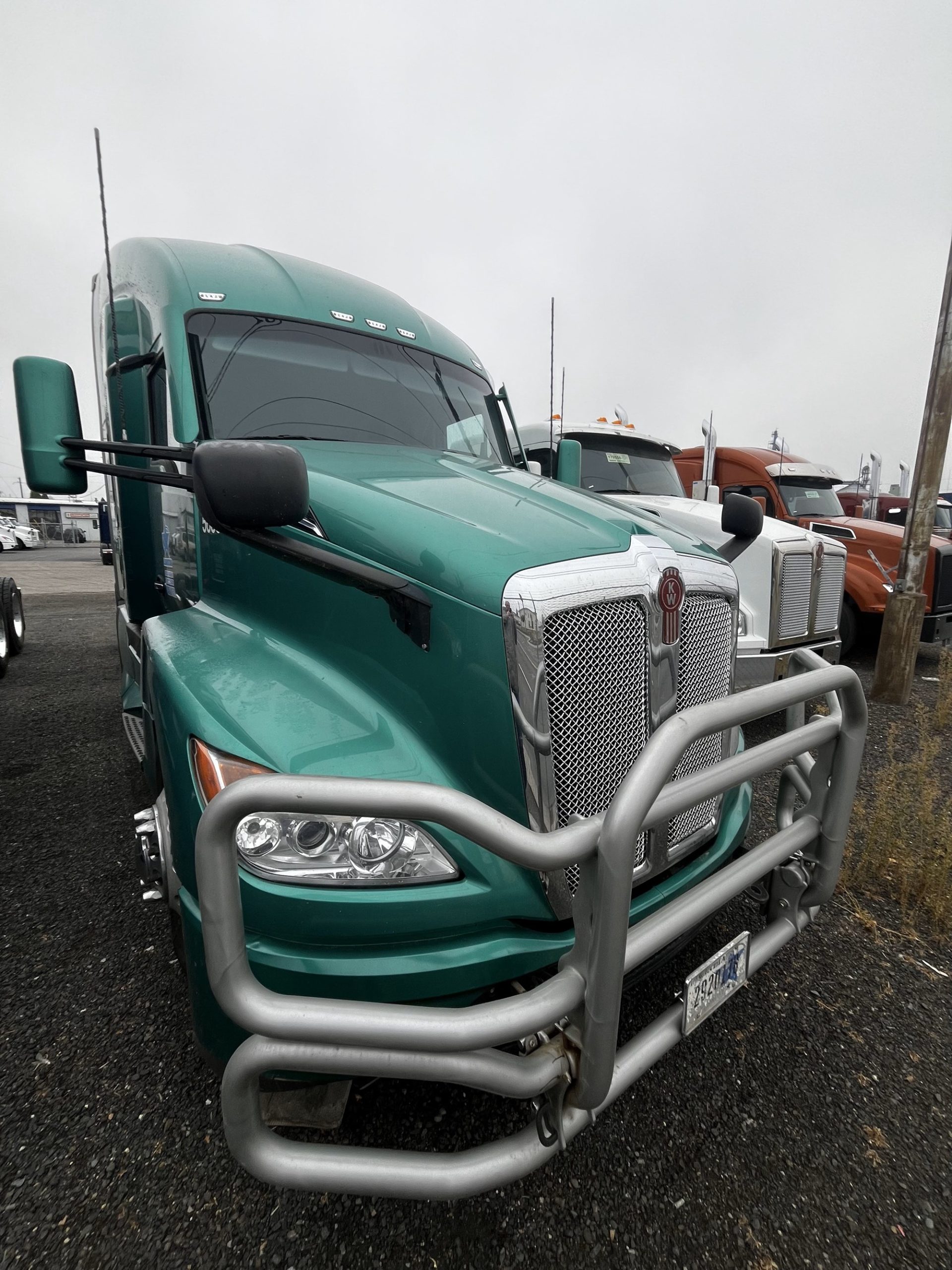 2023 Kenworth T680 Next Gen - image 4 of 6