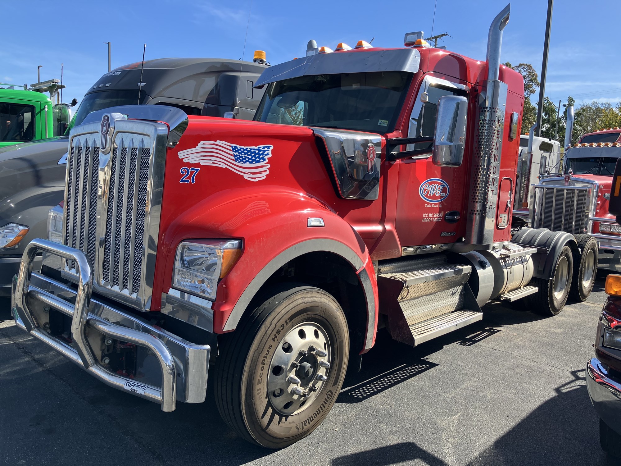 2023 Kenworth W990 - image 1 of 6