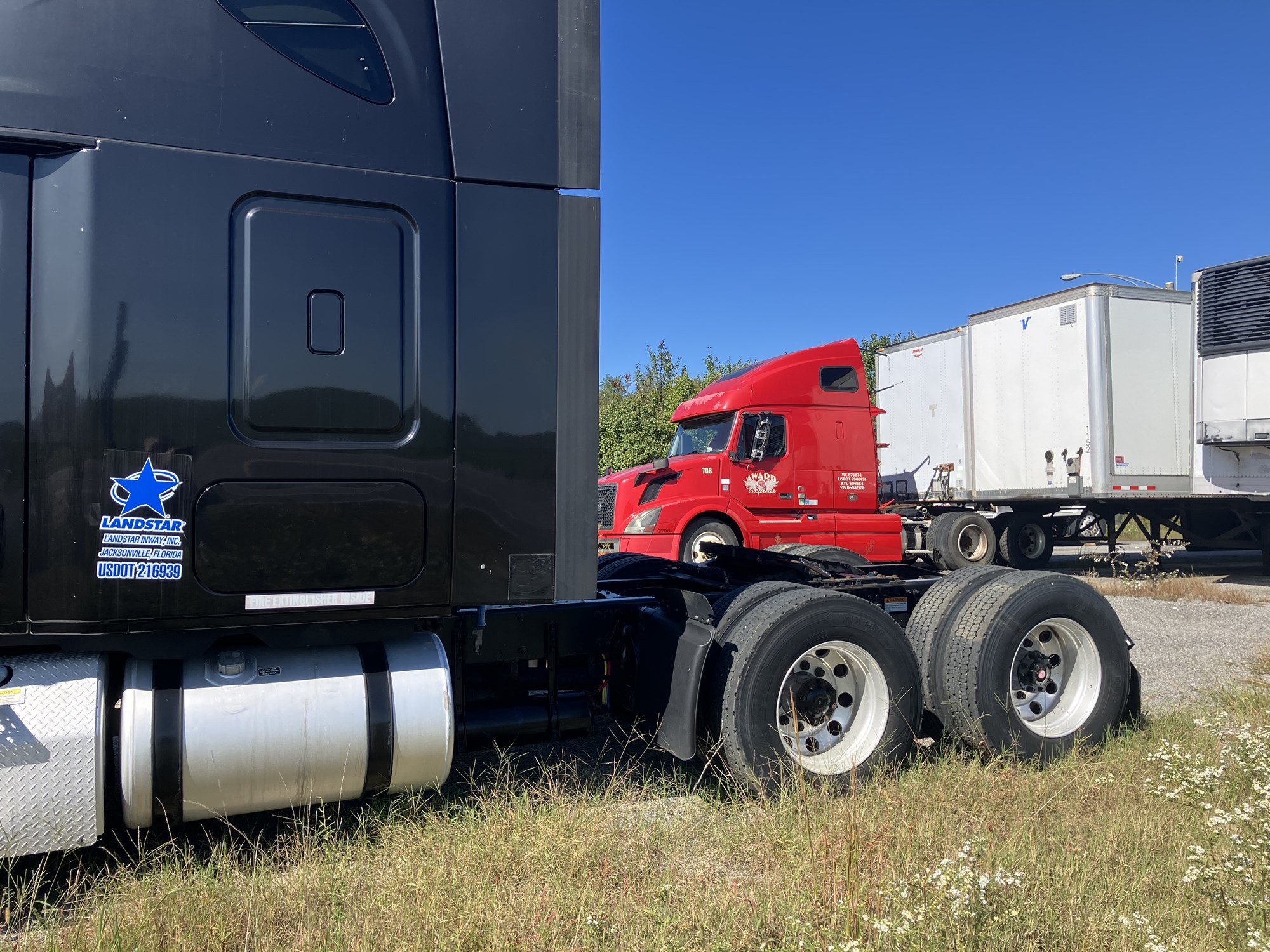 2015 Freightliner Cascadia - image 6 of 6