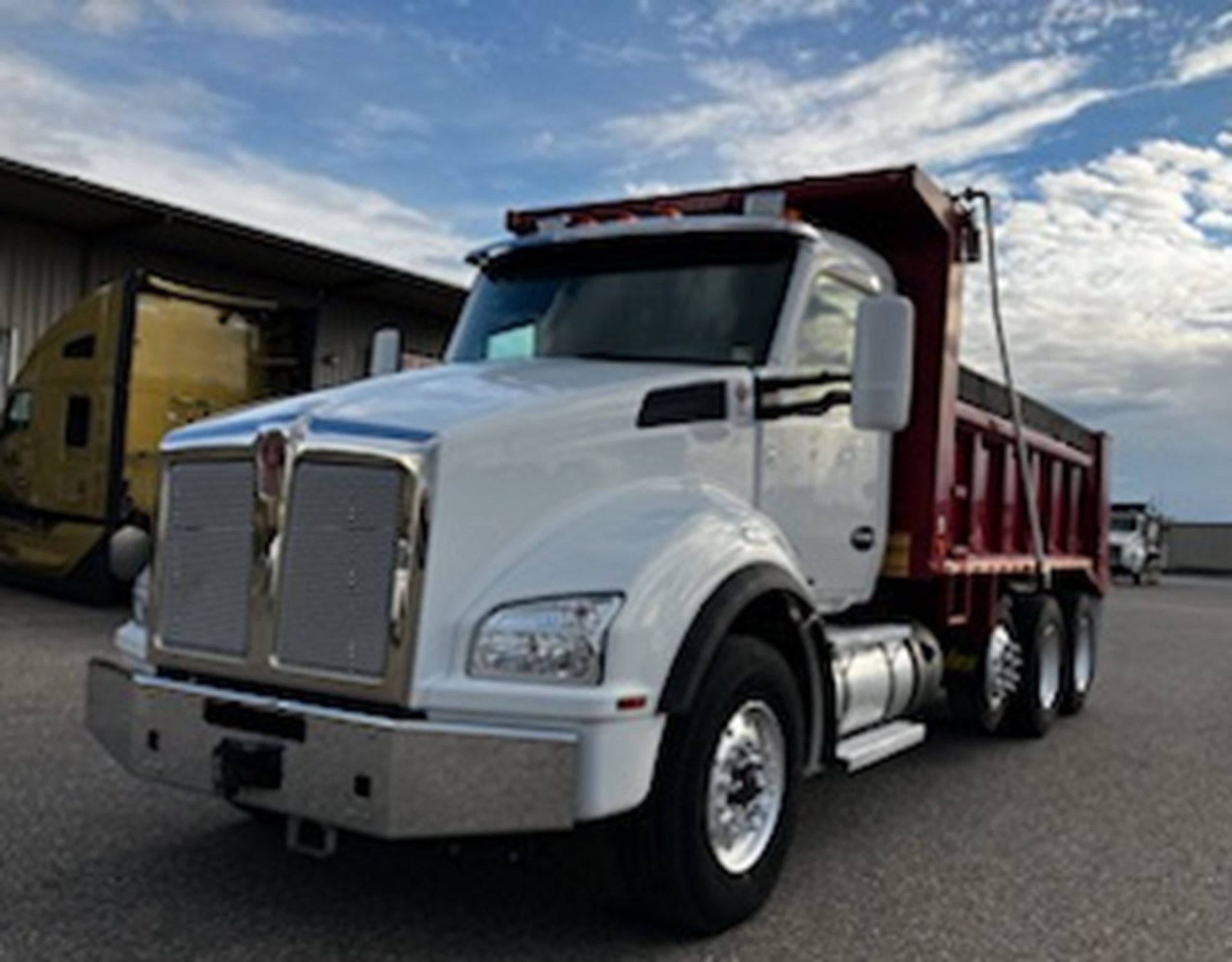 2018 Kenworth T880 - image 1 of 6