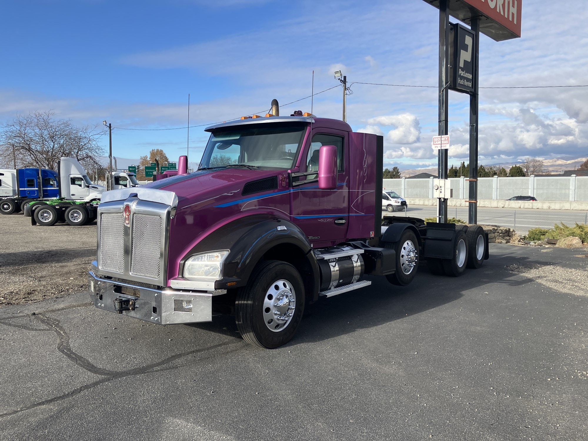 2019 Kenworth T880 - image 1 of 6