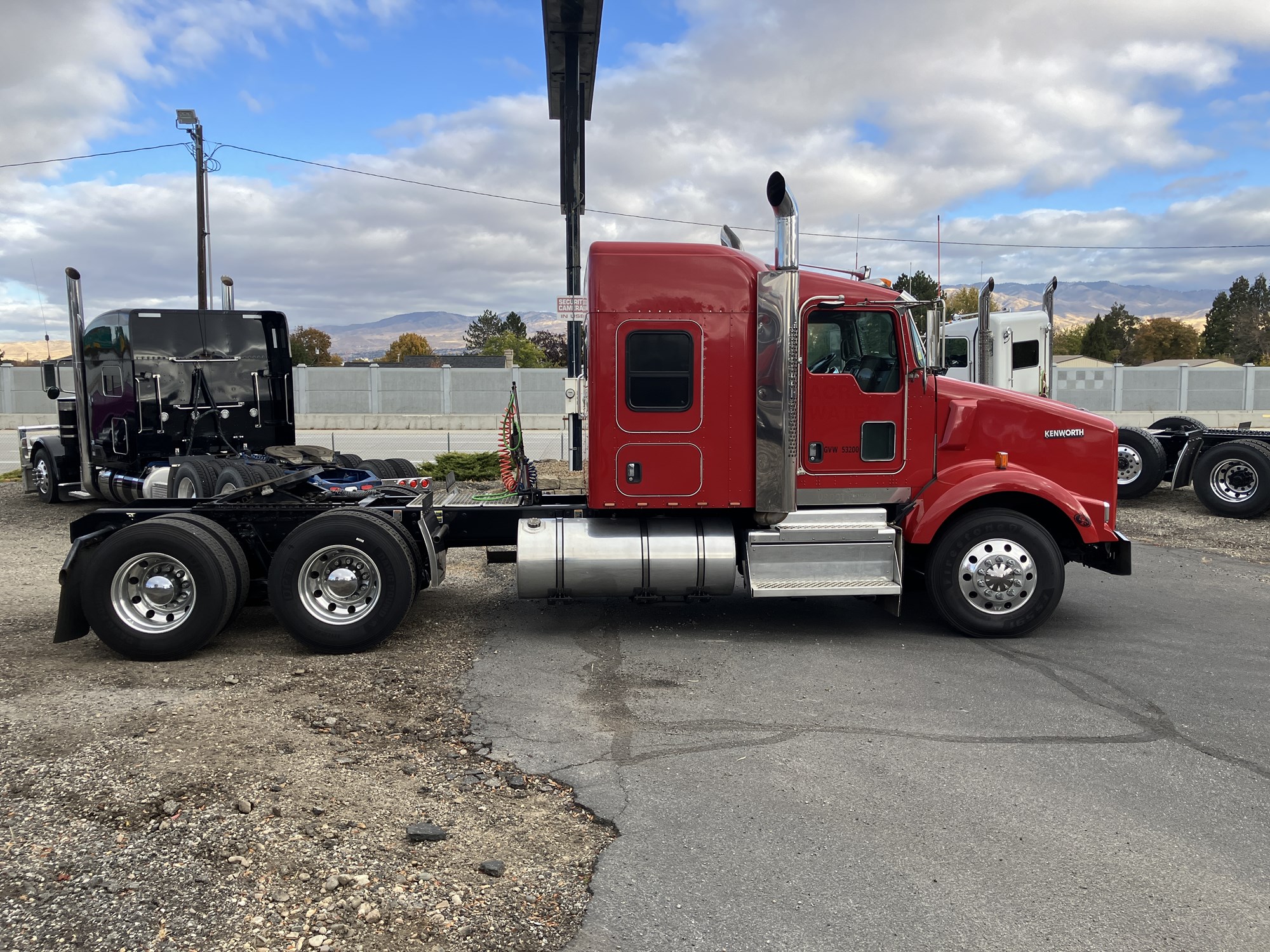 2020 Kenworth T800 - image 6 of 6