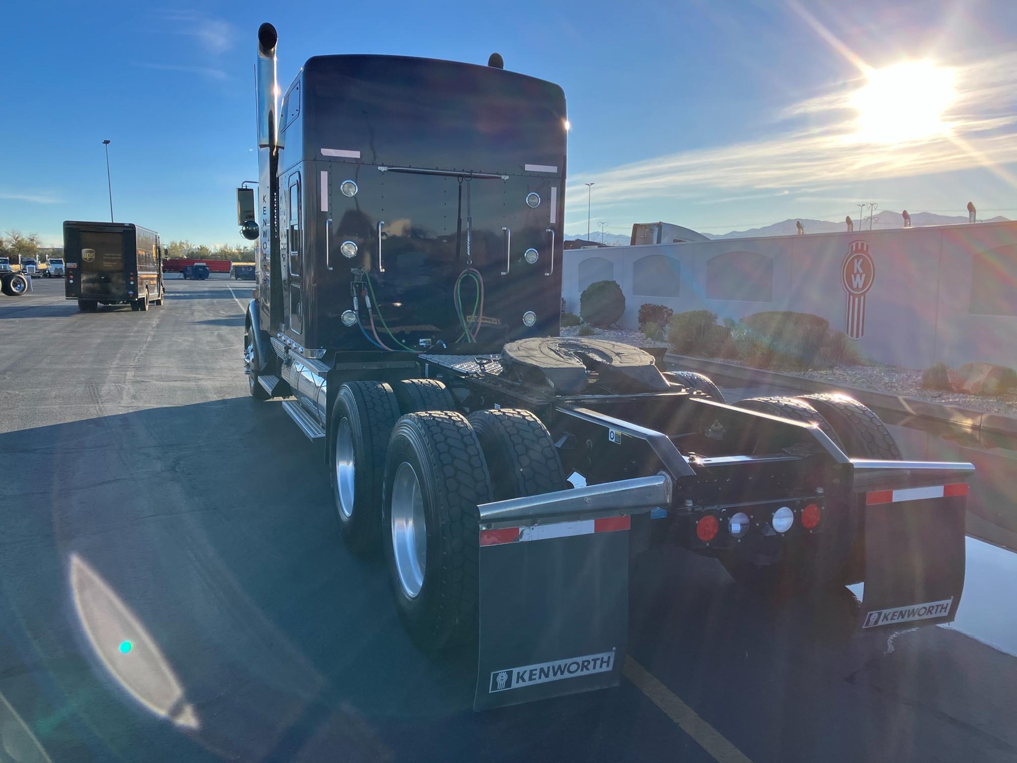 2021 Kenworth W900 - image 6 of 6