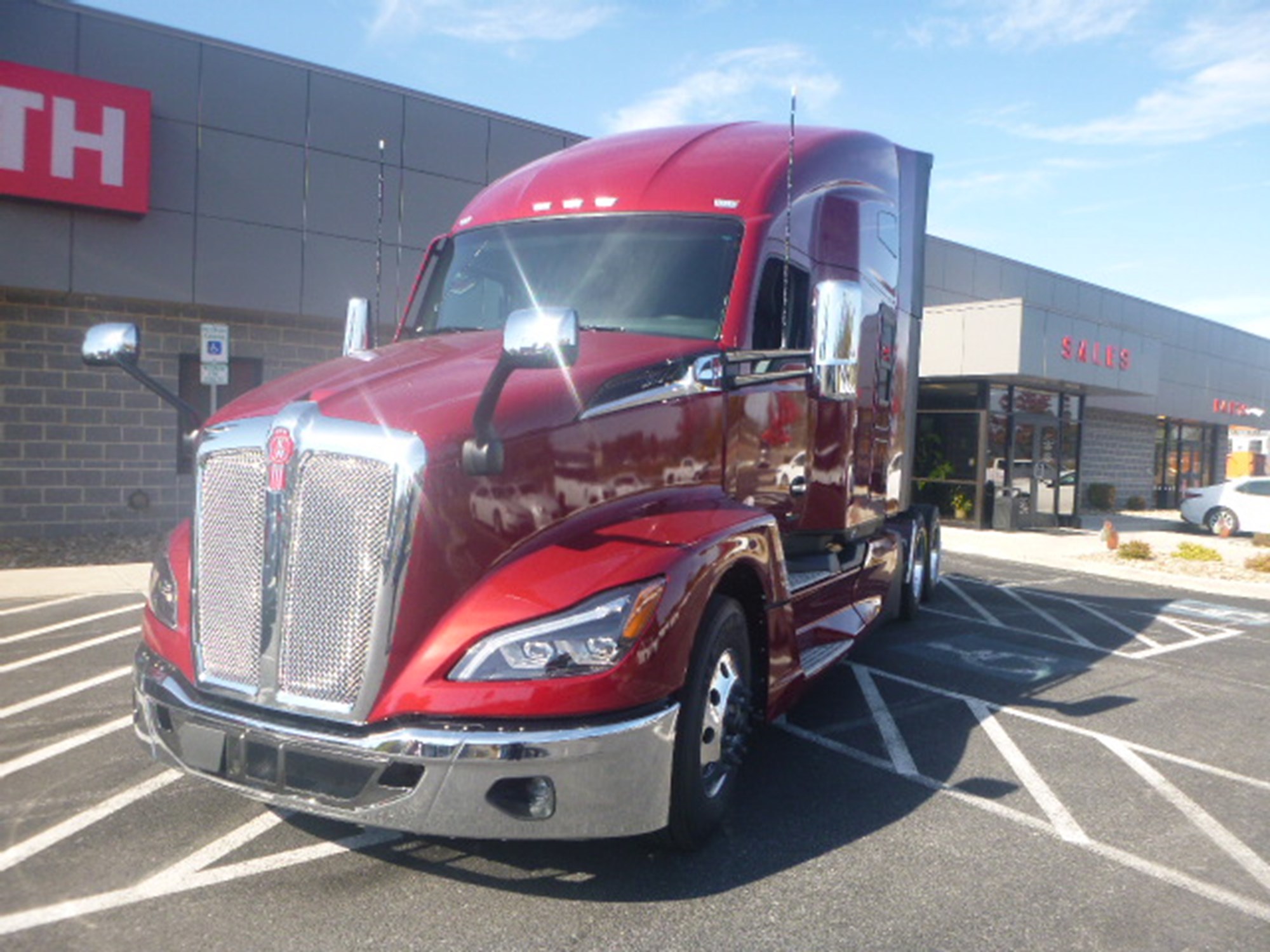 2025 Kenworth T680 Next Gen - image 2 of 6