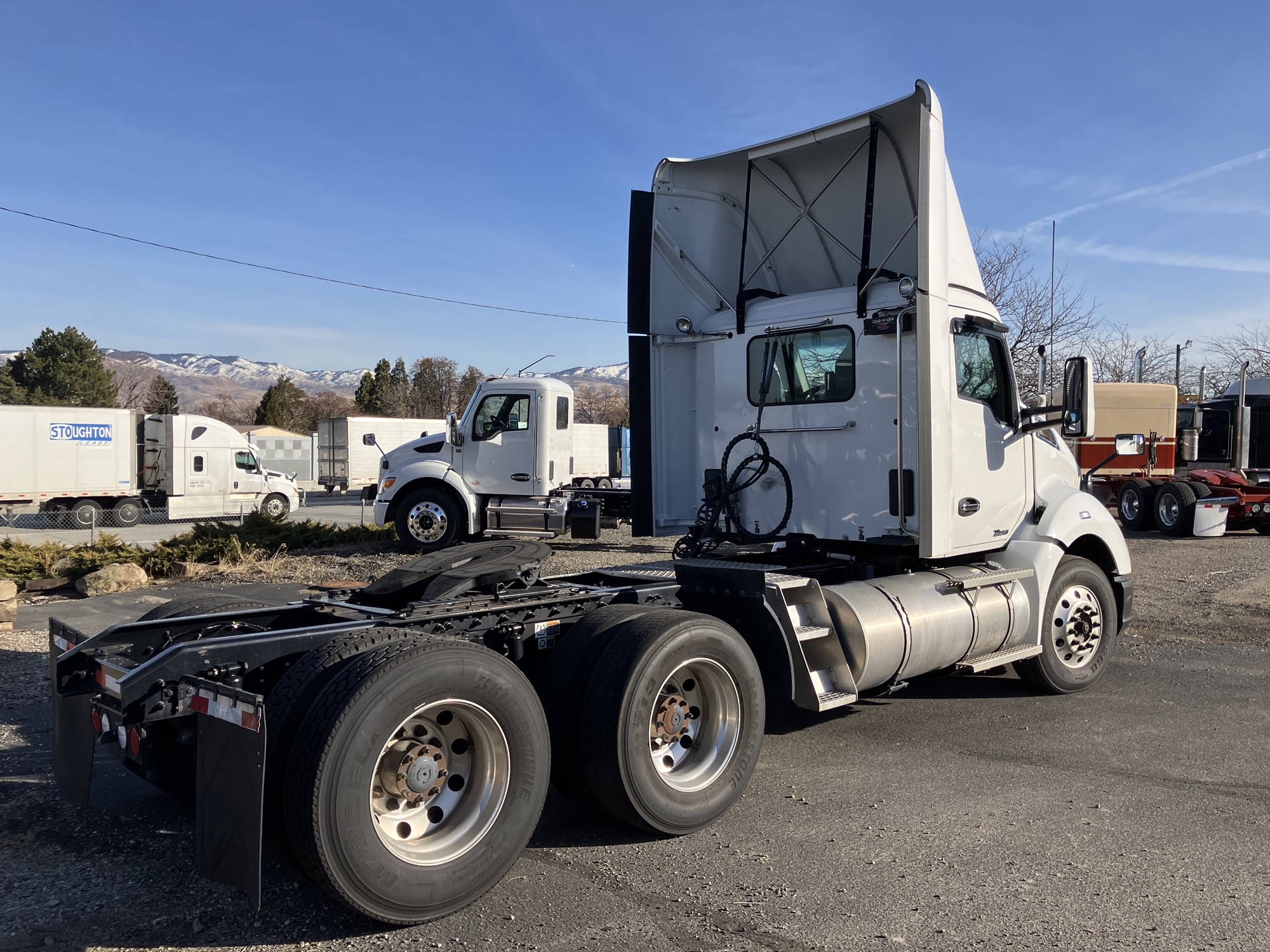 2018 Kenworth T680 - image 5 of 6