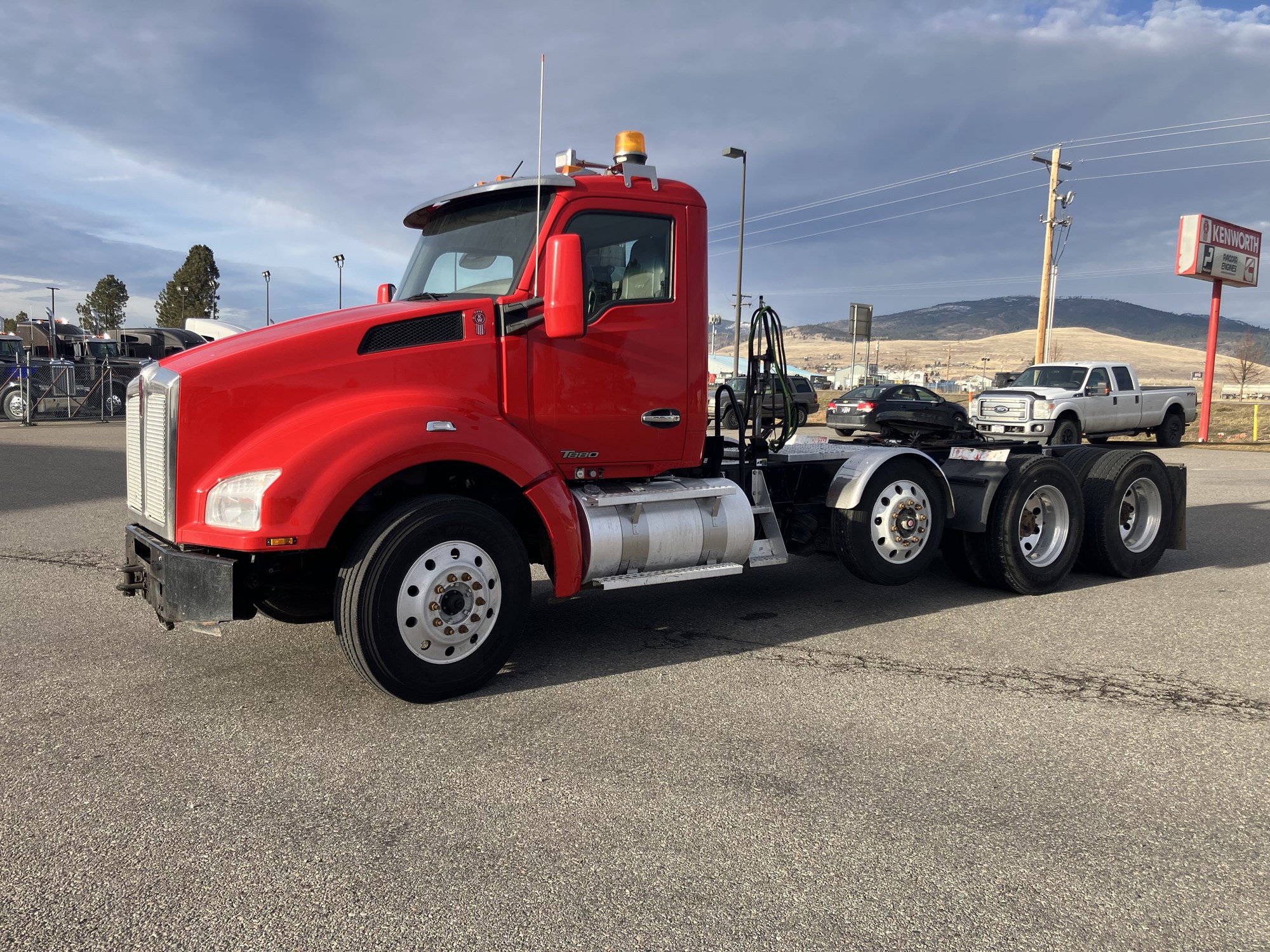 2019 Kenworth T880 - image 1 of 6