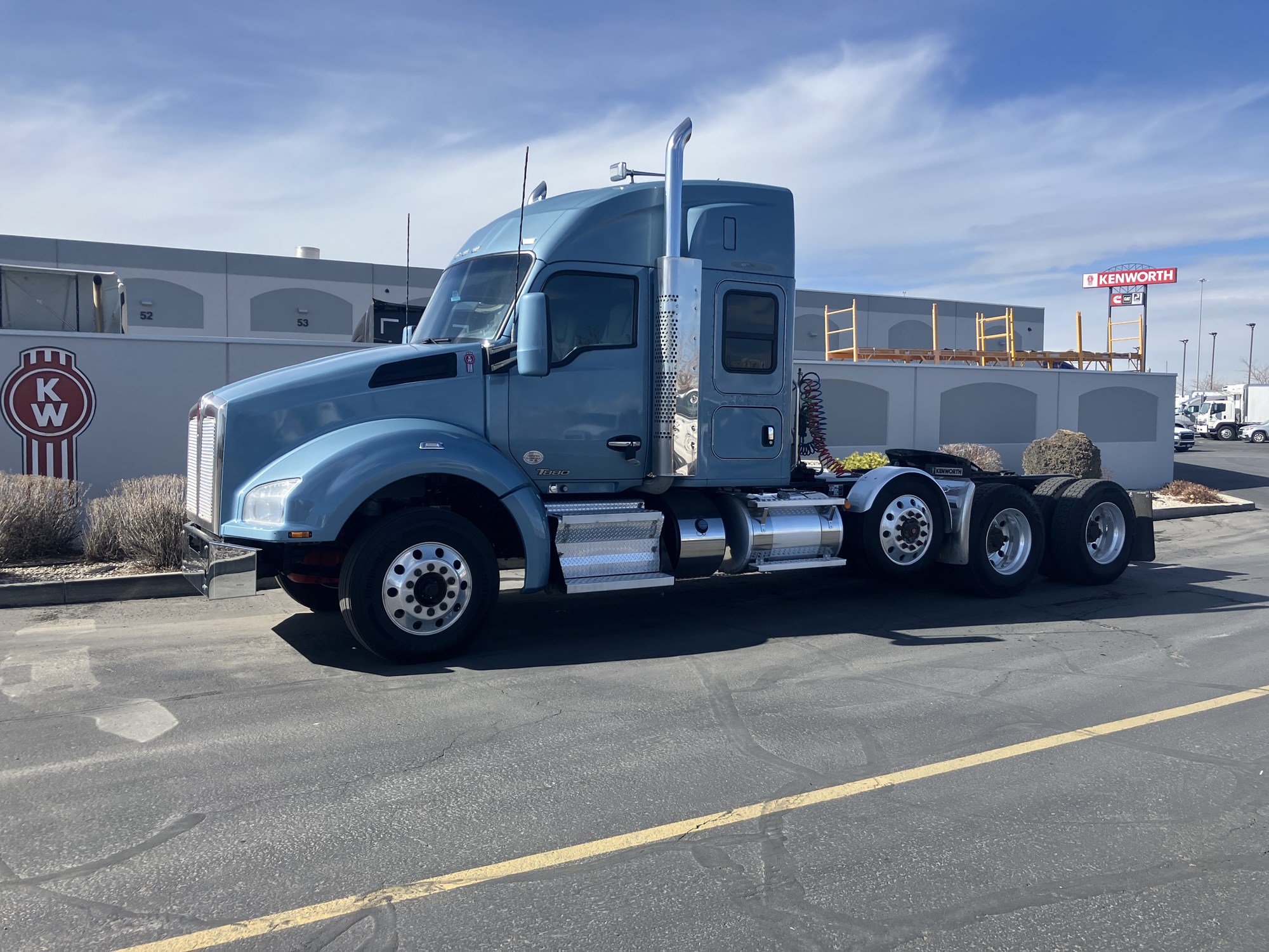 2020 Kenworth T880 - image 1 of 6